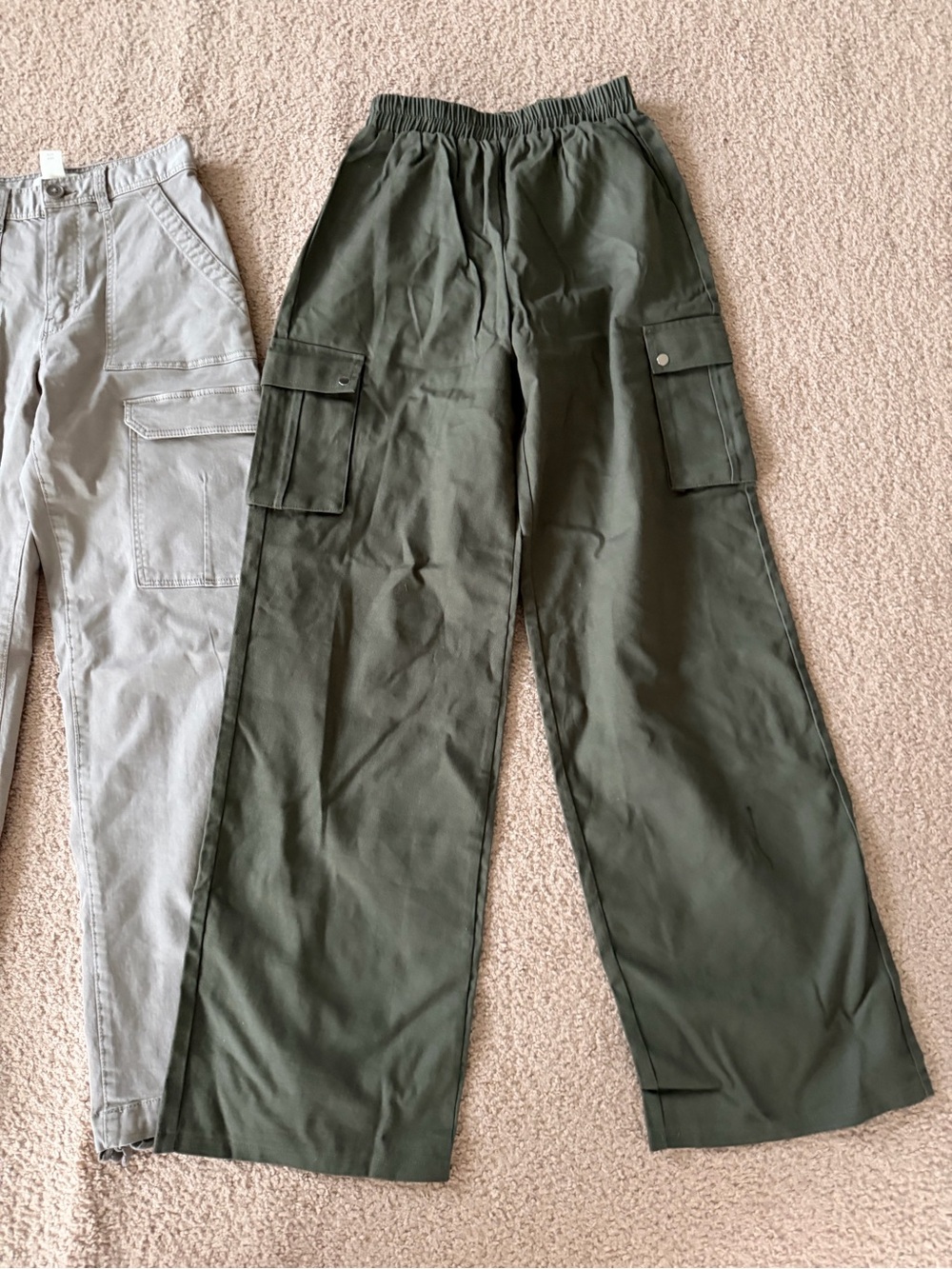 Women’s Pants - Picture 3 of 4